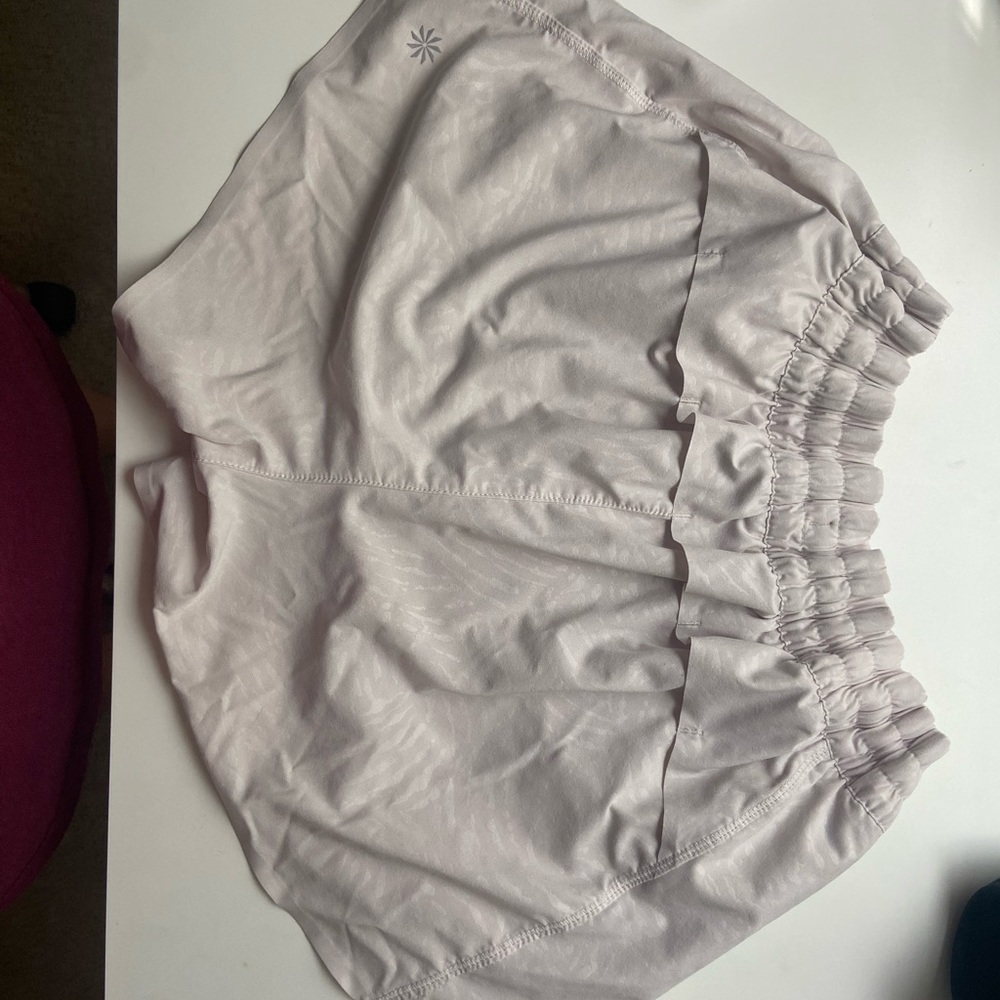 athleta womens white zebra print shorts size small!!